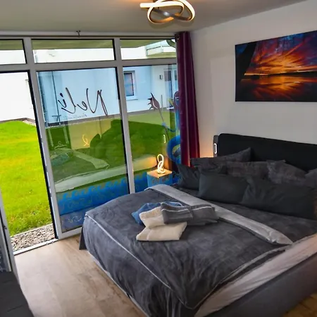 Elegantes & Modernes Neli Mit Terrasse, 100m Zum Hafen Mueritz Apartament *