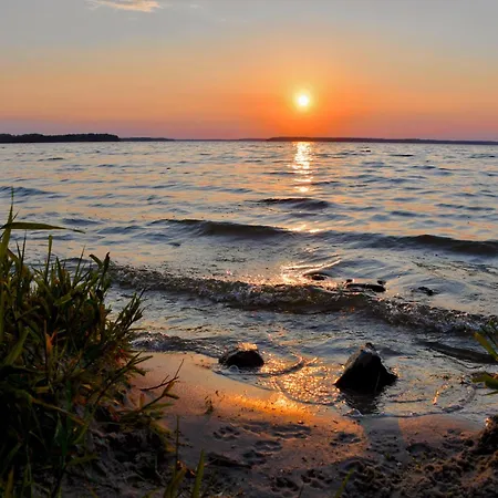Apartament Elegantes & Modernes Neli Mit Terrasse, 100m Zum Hafen Mueritz Röbel
