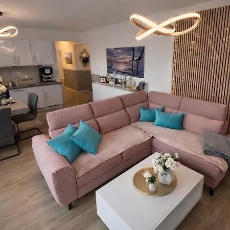 Lejlighed Elegantes & Modernes Neli Mit Terrasse, 100m Zum Hafen Mueritz *